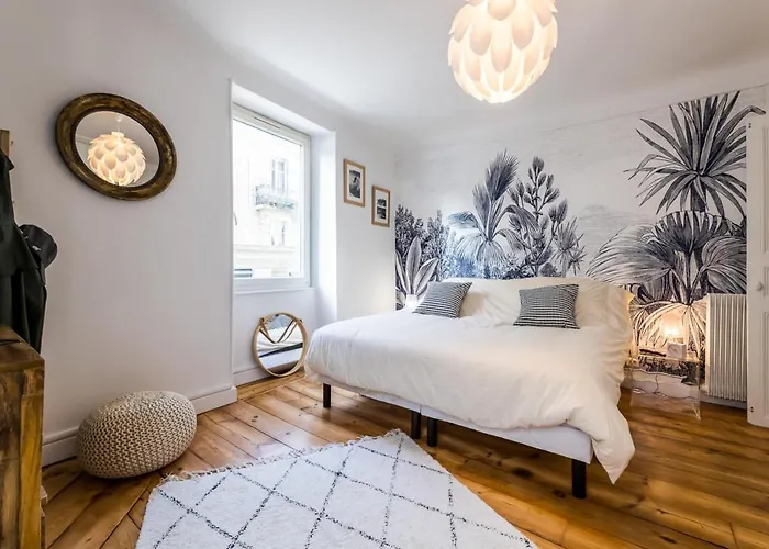 Pop Keyweek 3 Bedrooms With Terrace & Parking Center דירה